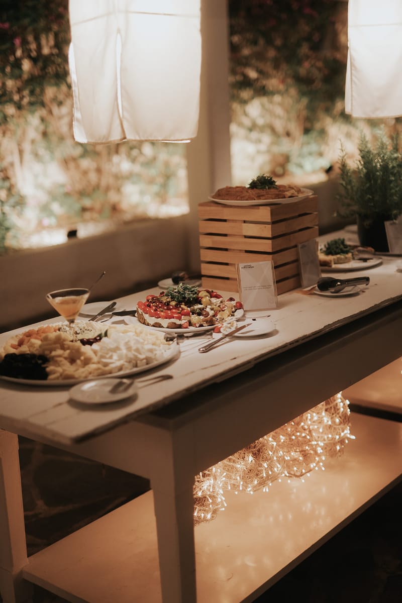 WEdding Cake and Party