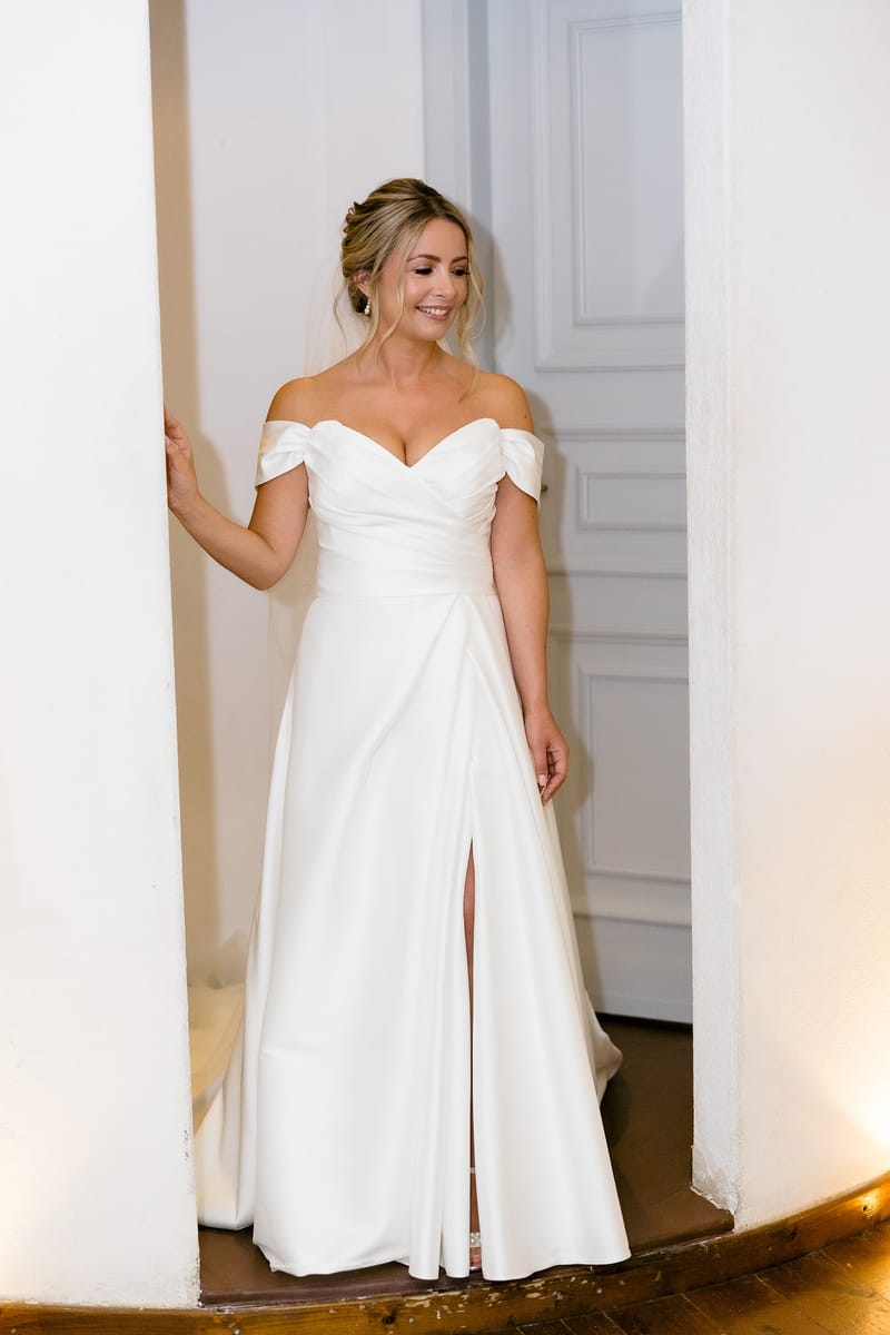 Lauren and Ioannis Wedding at the Gallery Venue of the Island Art and Taste venues in the Athenian Riviera