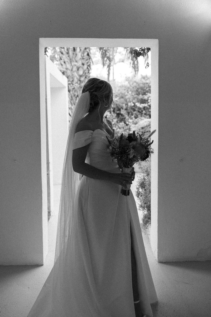 Lauren and Ioannis Wedding at the Gallery Venue of the Island Art and Taste venues in the Athenian Riviera