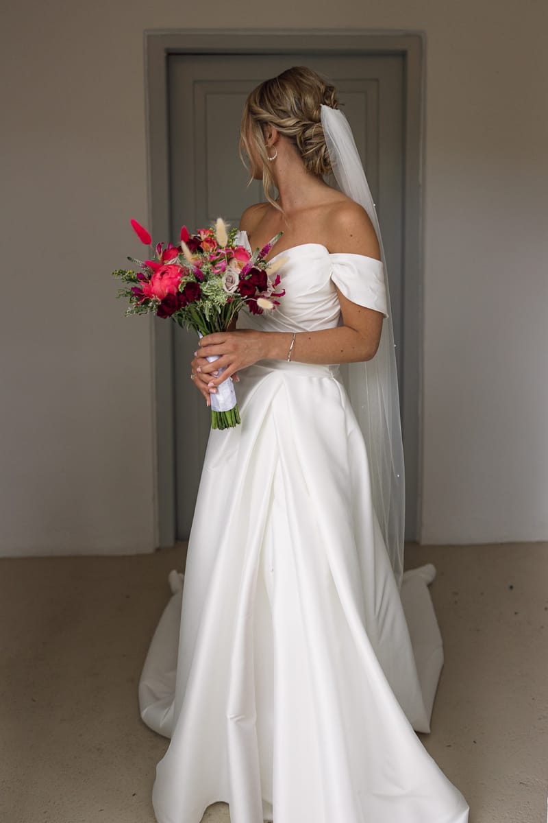 Lauren and Ioannis Wedding at the Gallery Venue of the Island Art and Taste venues in the Athenian Riviera