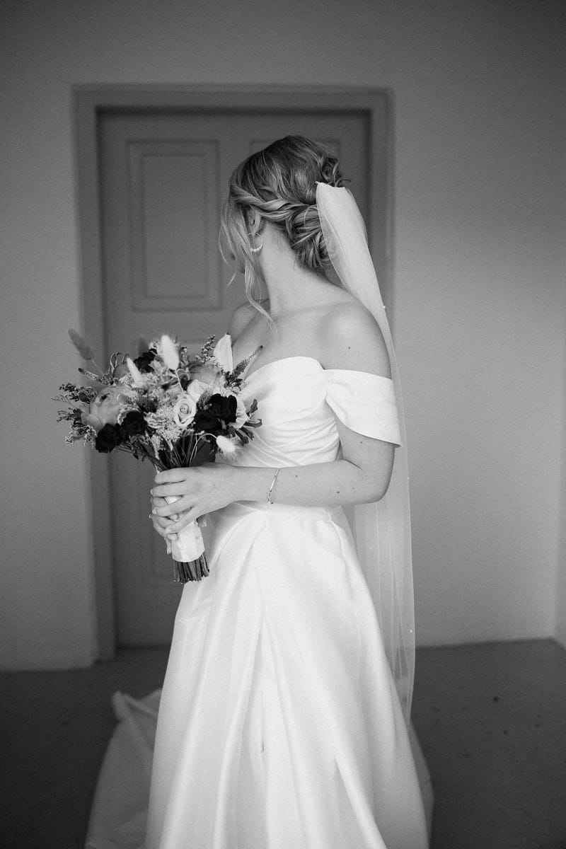 Lauren and Ioannis Wedding at the Gallery Venue of the Island Art and Taste venues in the Athenian Riviera