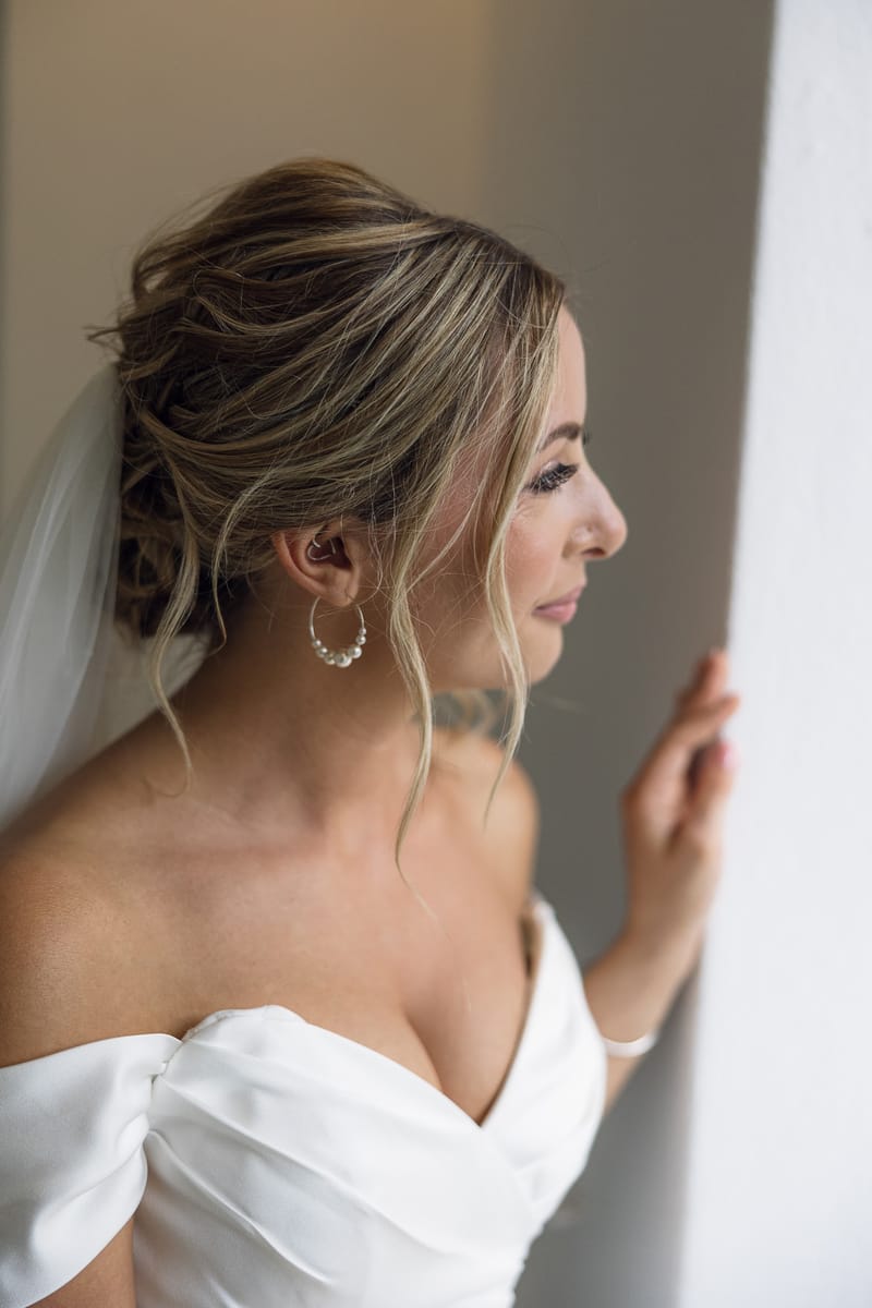 Lauren and Ioannis Wedding at the Gallery Venue of the Island Art and Taste venues in the Athenian Riviera