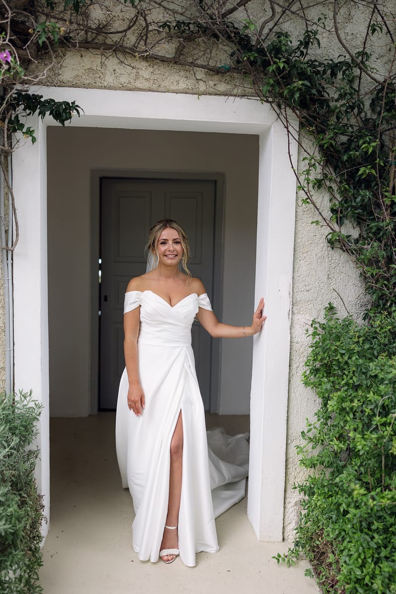 Lauren and Ioannis Wedding at the Gallery Venue of the Island Art and Taste venues in the Athenian Riviera