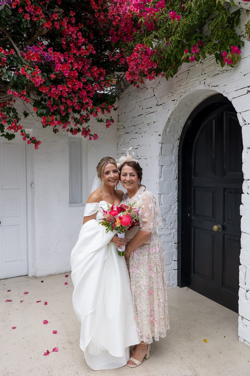 Lauren and Ioannis Wedding at the Gallery Venue of the Island Art and Taste venues in the Athenian Riviera