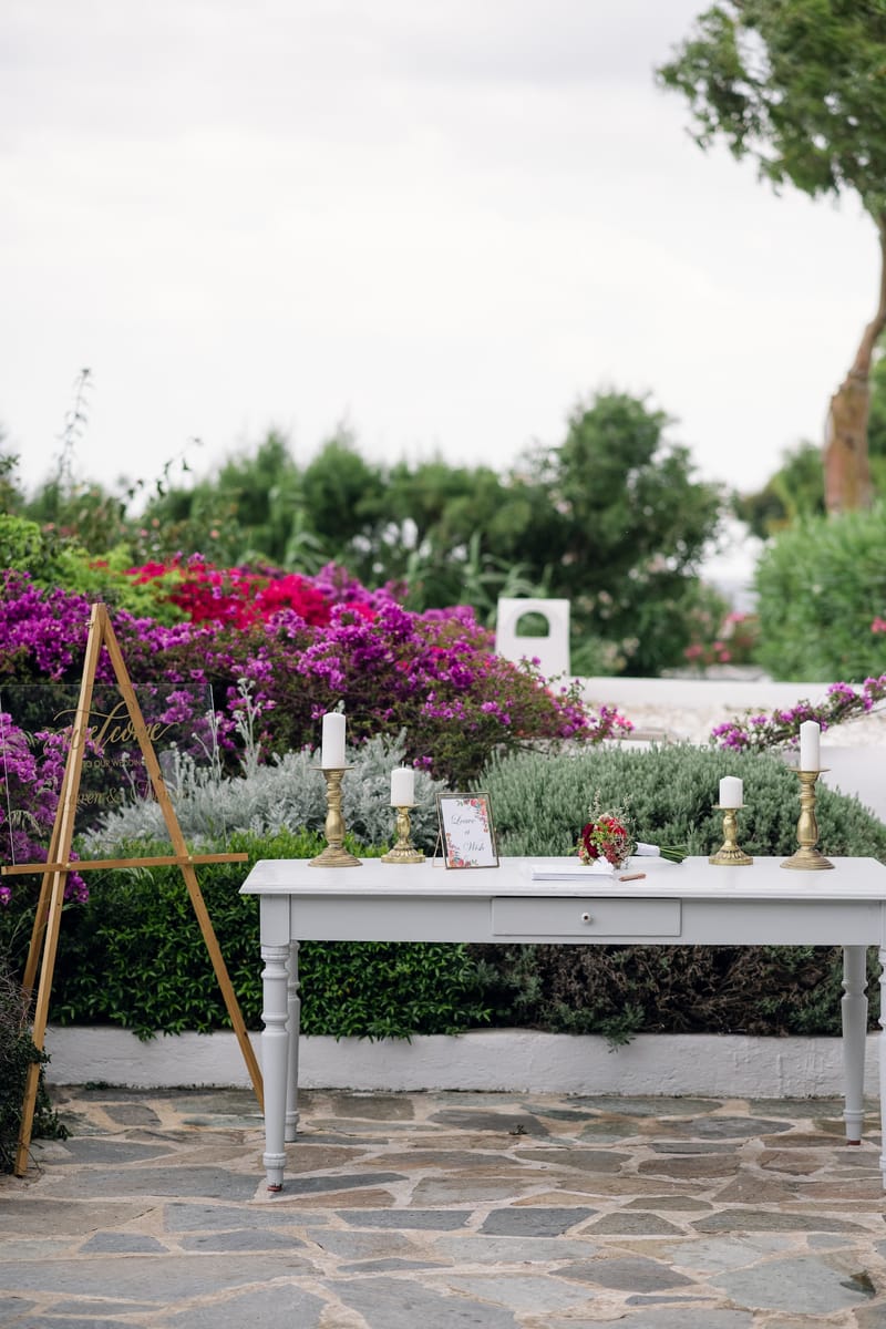 Lauren and Ioannis Wedding at the Gallery Venue of the Island Art and Taste venues in the Athenian Riviera