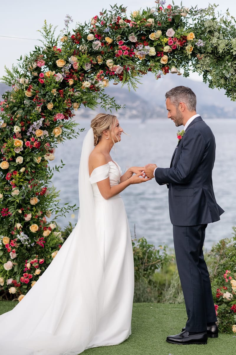 Lauren and Ioannis Wedding at the Gallery Venue of the Island Art and Taste venues in the Athenian Riviera
