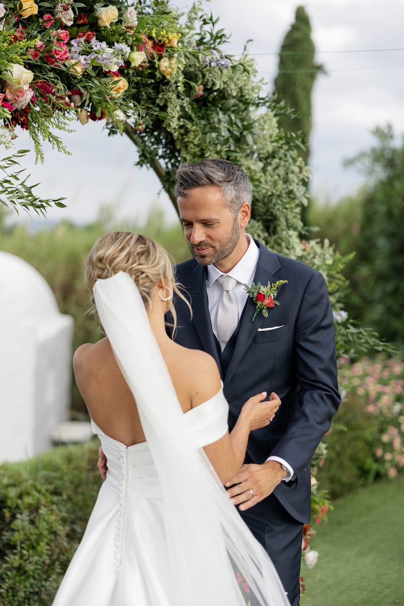 Lauren and Ioannis Wedding at the Gallery Venue of the Island Art and Taste venues in the Athenian Riviera