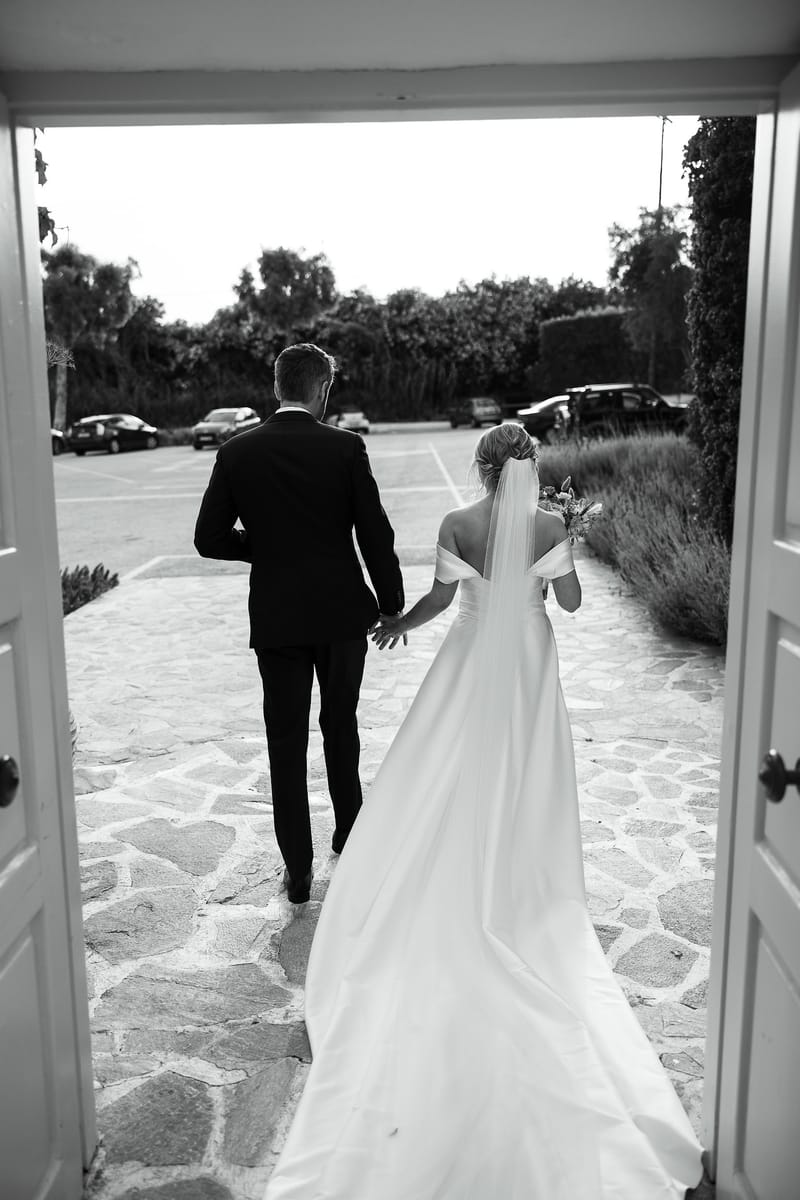 Lauren and Ioannis Wedding at the Gallery Venue of the Island Art and Taste venues in the Athenian Riviera