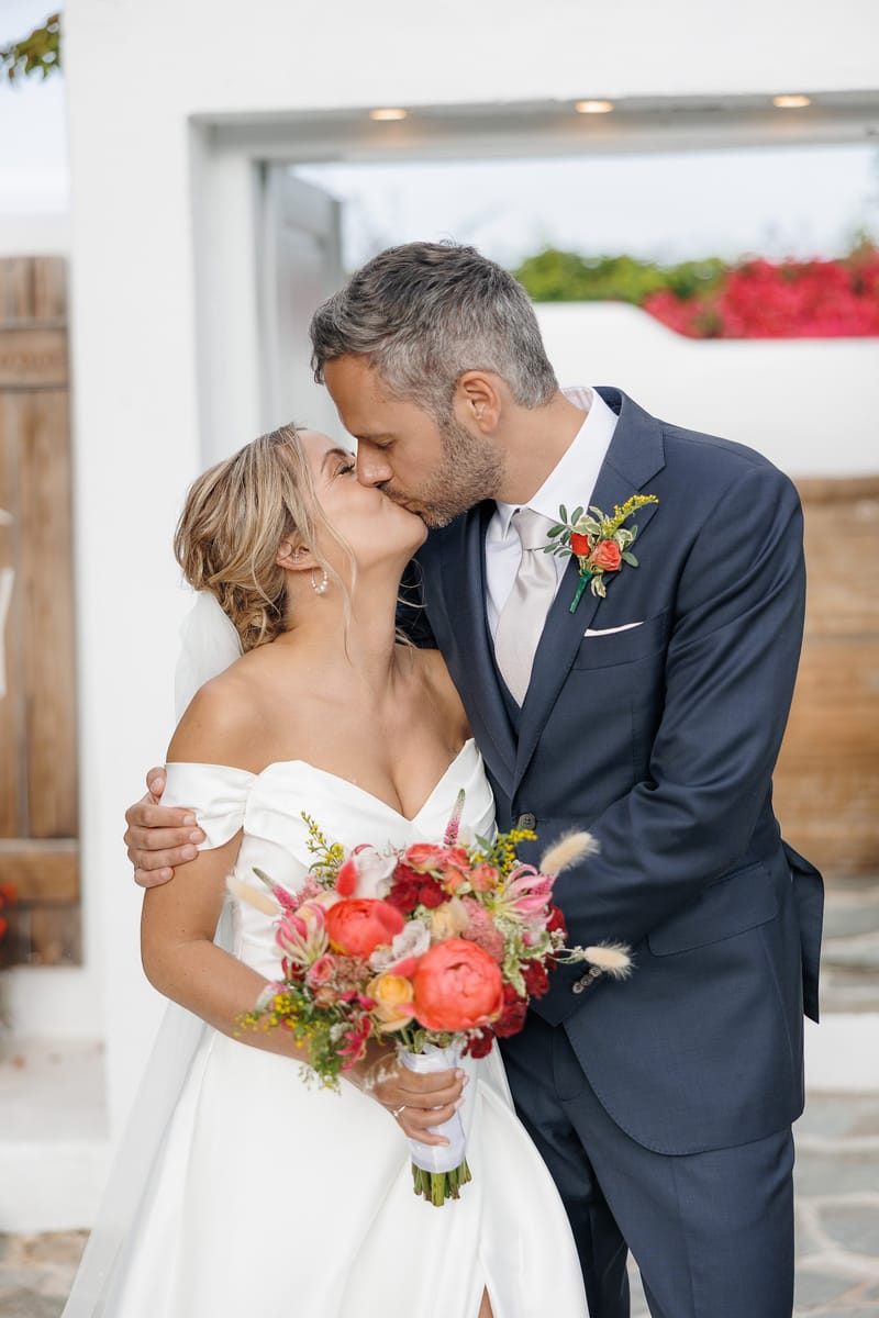 Lauren and Ioannis Wedding at the Gallery Venue of the Island Art and Taste venues in the Athenian Riviera