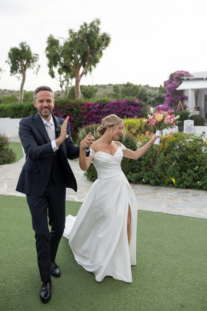 Lauren and Ioannis Wedding at the Gallery Venue of the Island Art and Taste venues in the Athenian Riviera