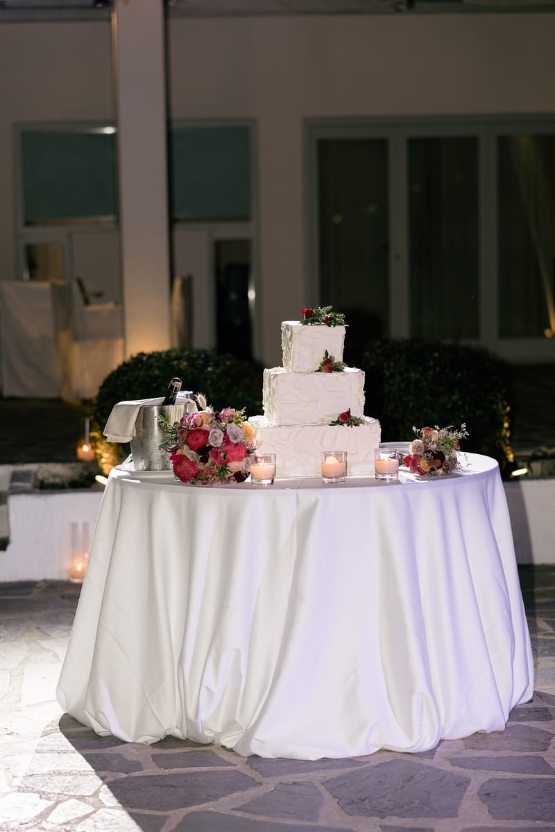 Lauren and Ioannis Wedding at the Gallery Venue of the Island Art and Taste venues in the Athenian Riviera