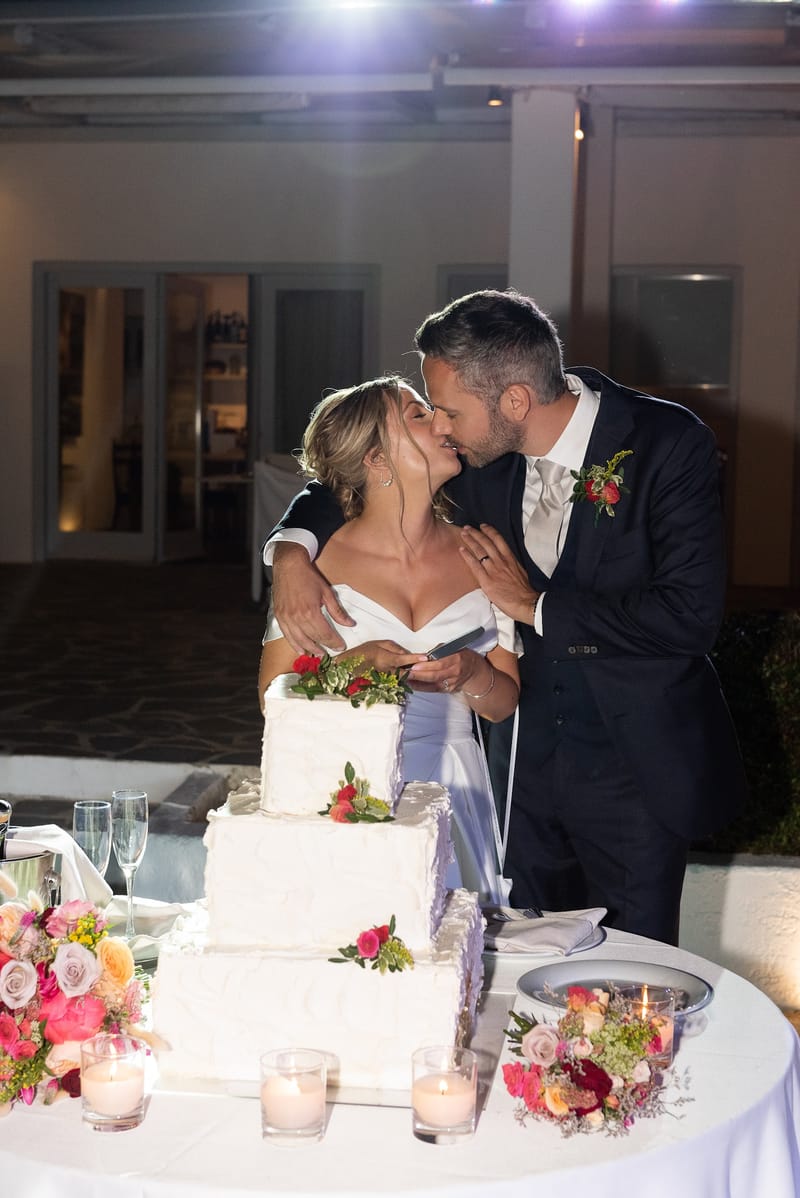 Lauren and Ioannis Wedding at the Gallery Venue of the Island Art and Taste venues in the Athenian Riviera