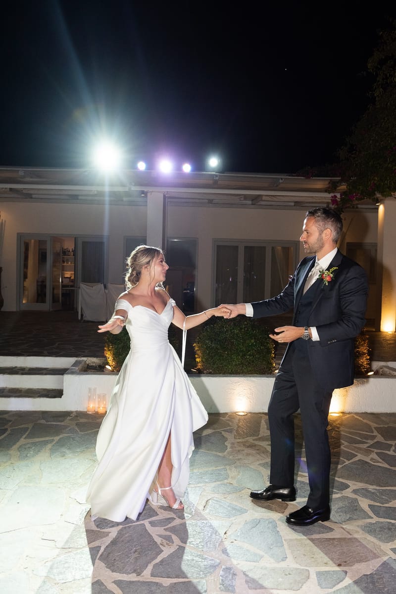 Lauren and Ioannis Wedding at the Gallery Venue of the Island Art and Taste venues in the Athenian Riviera