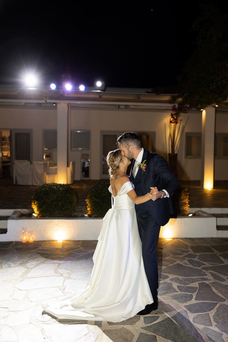 Lauren and Ioannis Wedding at the Gallery Venue of the Island Art and Taste venues in the Athenian Riviera