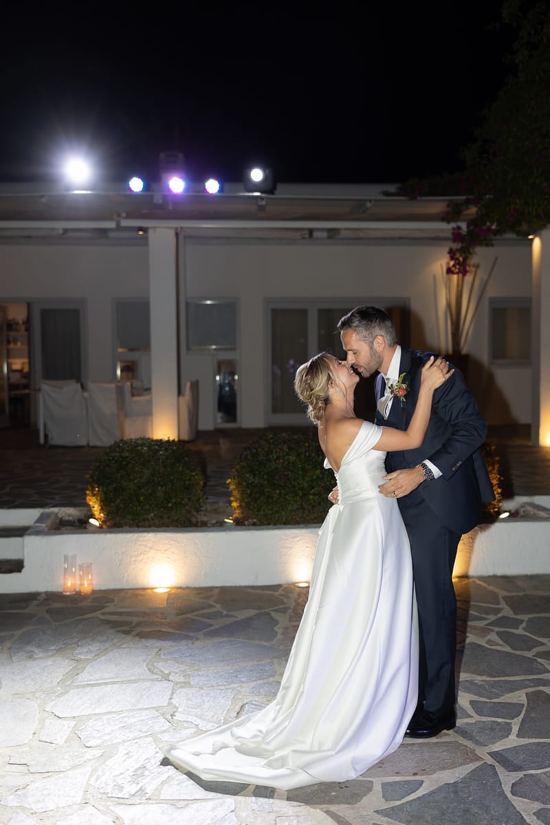 Lauren and Ioannis Wedding at the Gallery Venue of the Island Art and Taste venues in the Athenian Riviera