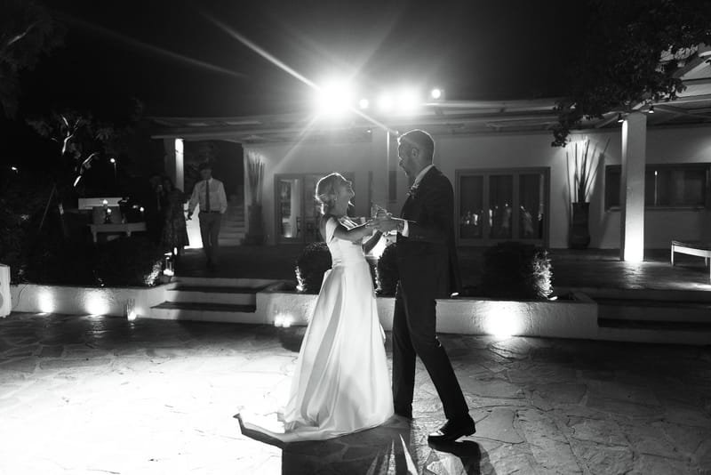 Lauren and Ioannis Wedding at the Gallery Venue of the Island Art and Taste venues in the Athenian Riviera