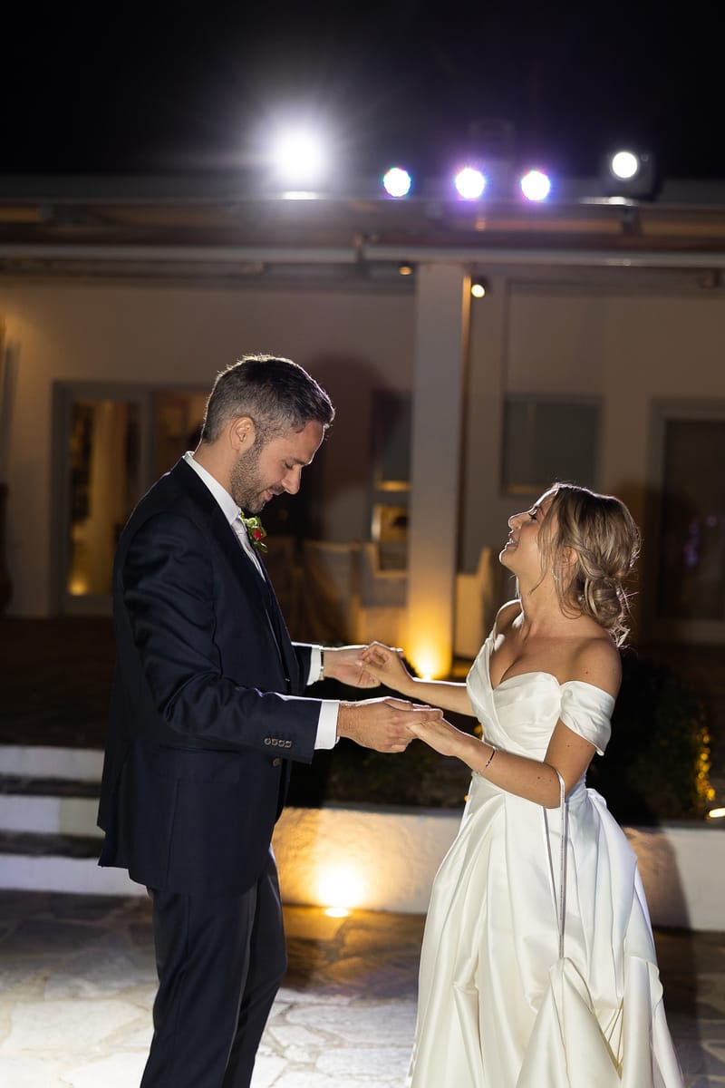 Lauren and Ioannis Wedding at the Gallery Venue of the Island Art and Taste venues in the Athenian Riviera