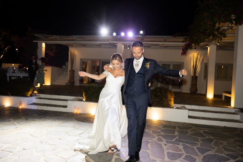 Lauren and Ioannis Wedding at the Gallery Venue of the Island Art and Taste venues in the Athenian Riviera