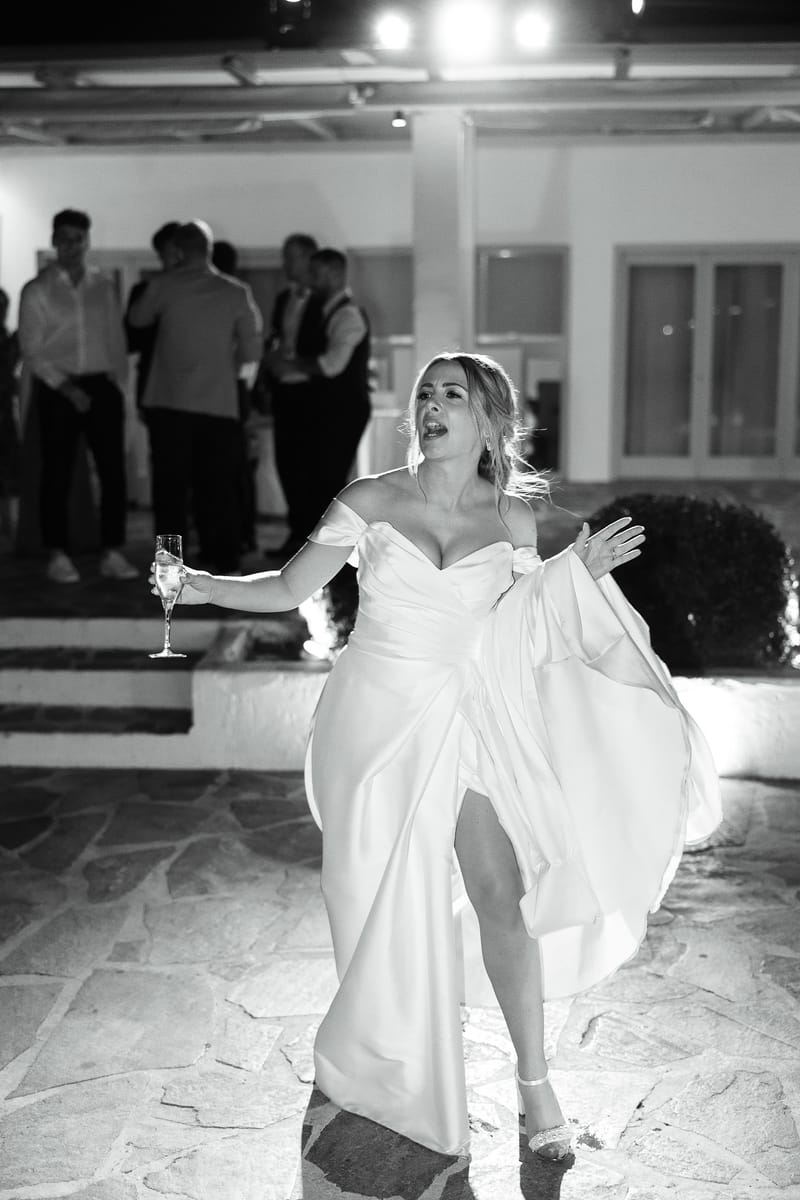 Lauren and Ioannis Wedding at the Gallery Venue of the Island Art and Taste venues in the Athenian Riviera