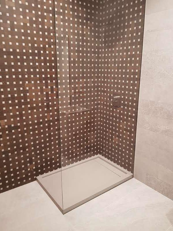 Shower and Freestanding in private Villa