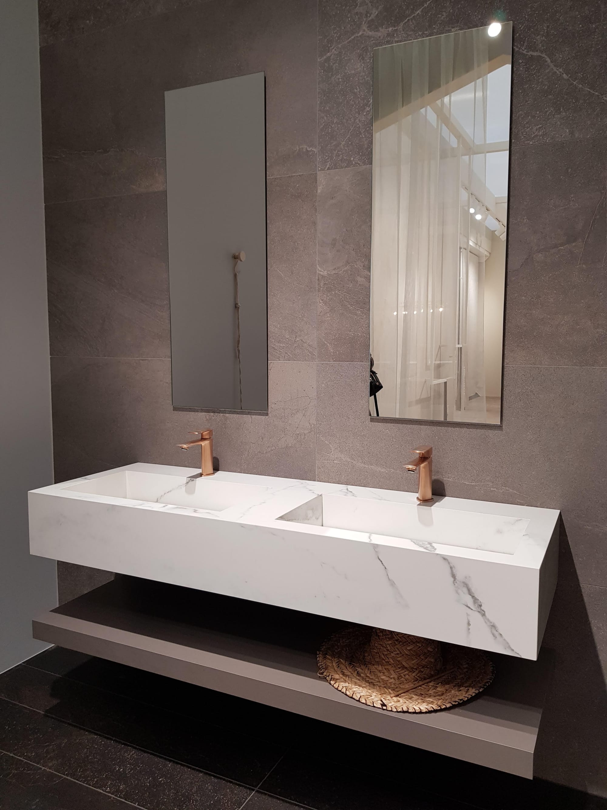 Hotel SPA Double Washbasin and shelf