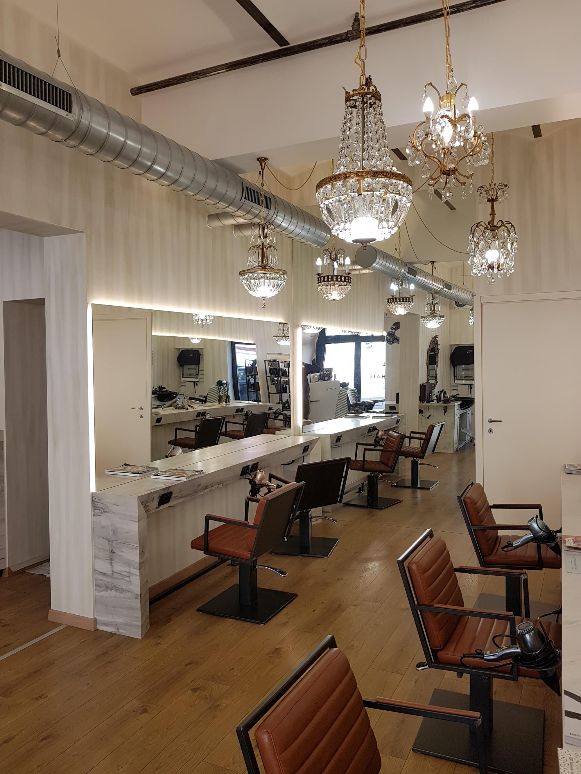 Hair Studio - Milan
