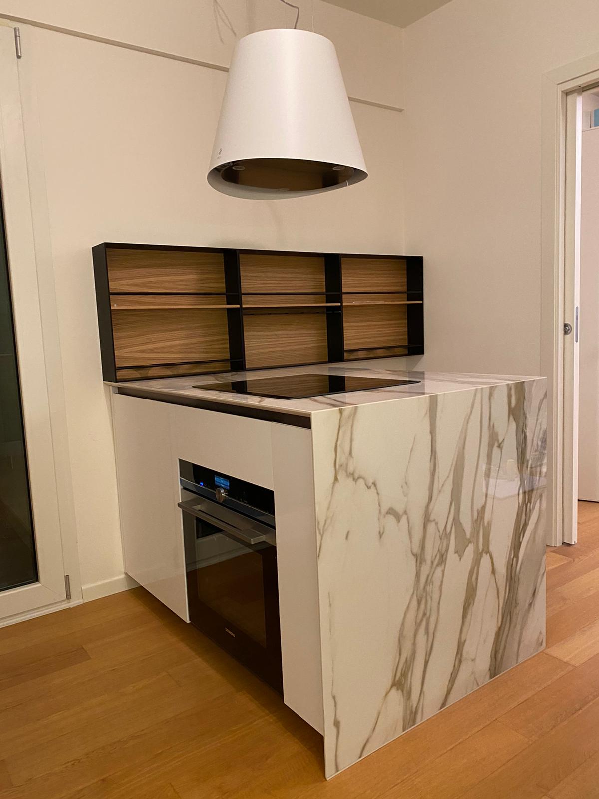 Custom Kitchen - Sea House