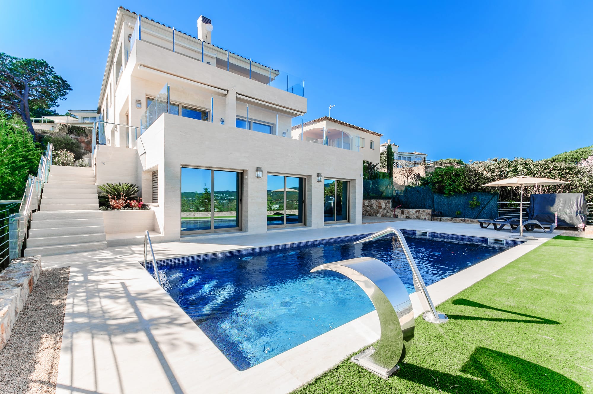 External pool and stairs - Marble - Priva Villa
