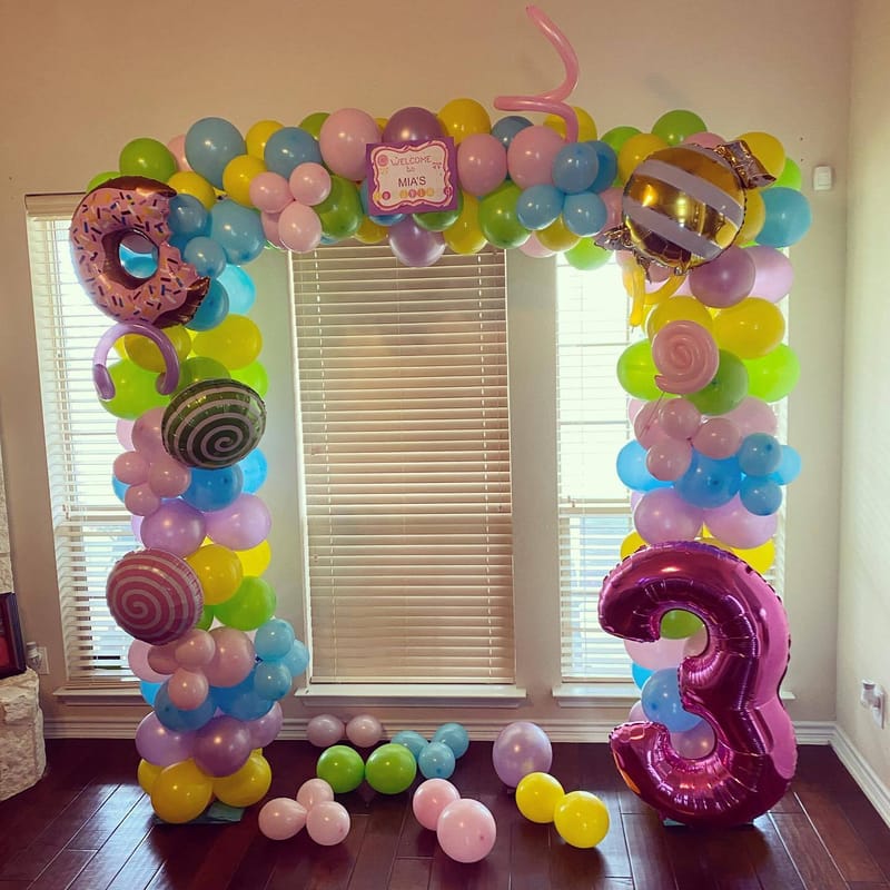 Balloon Arches, Garlands, Balloon Walls and More