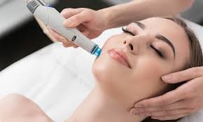 What is a HydraFacial & What Are the Benefits?