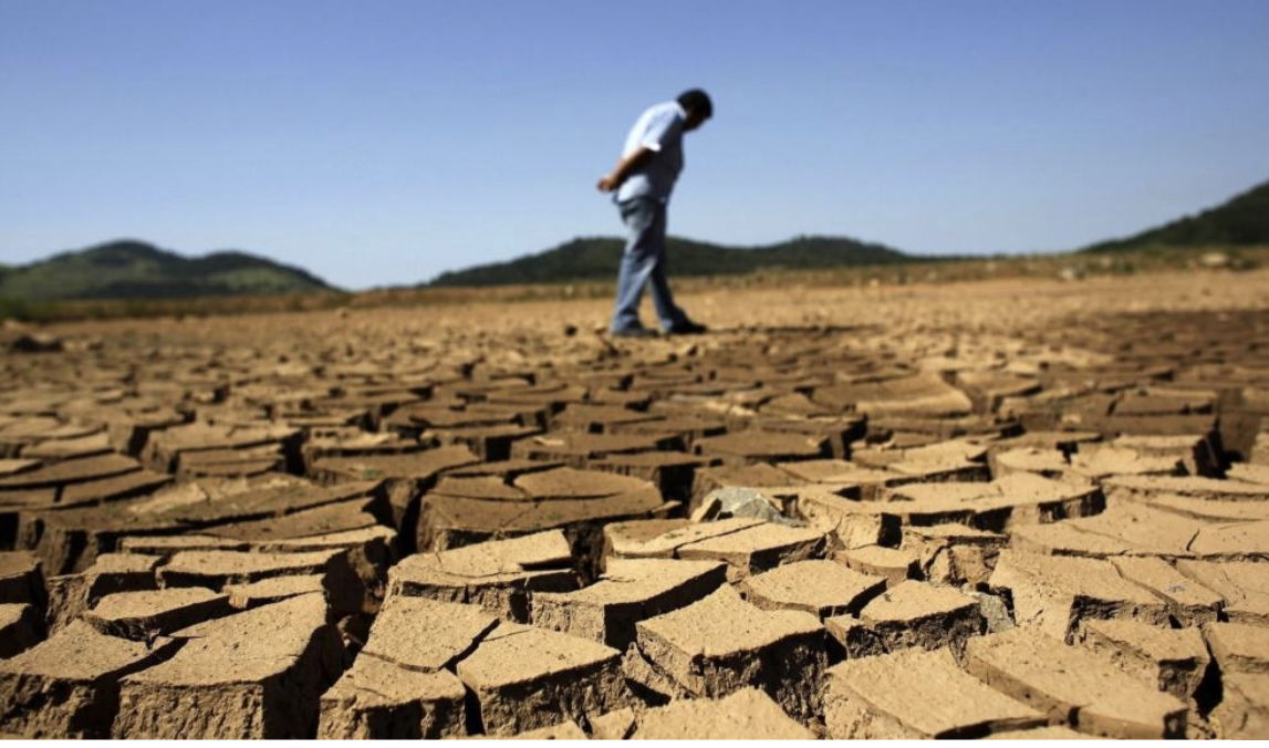 A CRISE QUE FOI FABRICADA CONTINUARA E NAO SERA REVERTIDA ELA FAZ A PARTE DA AREA DE INFLUENCIA NO BRASIL