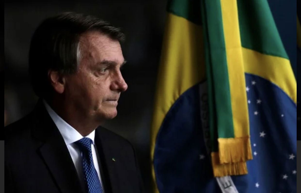 Cortes são a ideia de uma crise fabricada para transferência de dinheiro para banca e sistema financeiro o Bolsonaro serve a risca