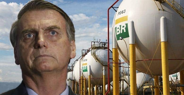 Ineficiência do governo deixa Petrobras 'à deriva' em meio à crise da gasolina