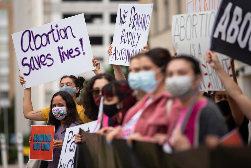 “O tema do aborto precisa ser tratado como saúde pública no Brasil