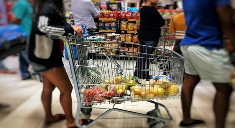 Vendas no comércio têm queda em quase todos os setores e no país