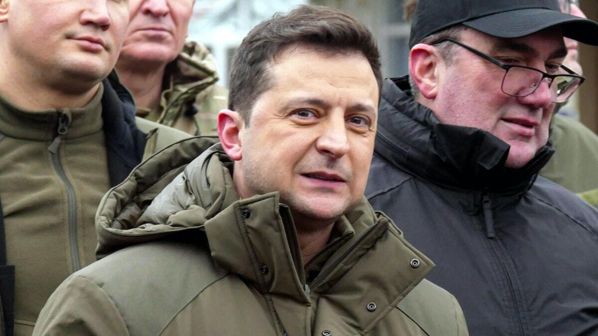 Zelensky diz como "o mundo" deve responder a um possível ataque russo ao seu gabinete presidencial