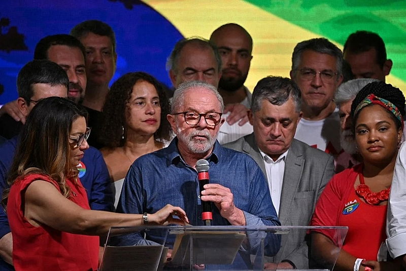 Lula indicará equipe para a transição obrigatória do governo Bolsonaro: entenda