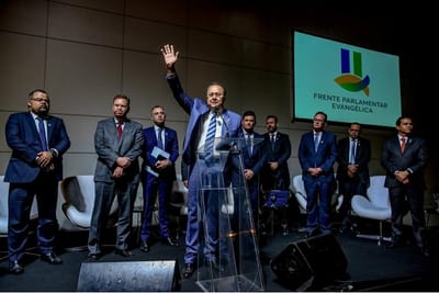 BRASIL UMA NACAO DO EXPERIMENTO A RELIGIAO A FE DO BRASILEIRO NO ESTADO