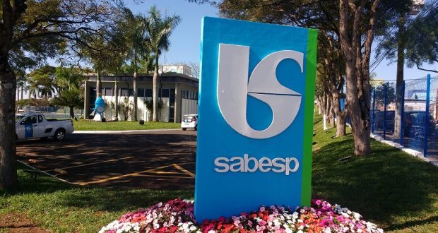 COMECA O LEILAO PRIVATIZAR A SABESP E A GALINHA DOS OVOS DE OURO