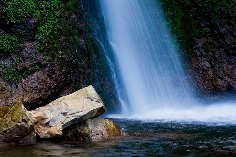 Waterfall Hiking Tour