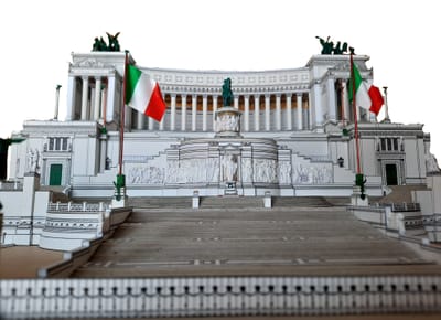 Vittoriano: il tempio del nuovo tempo image