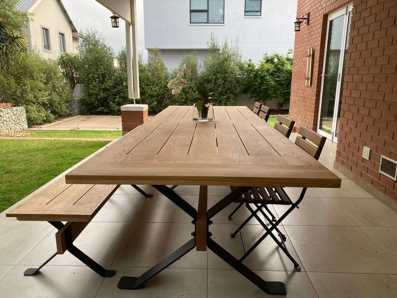 Patio outdoor table