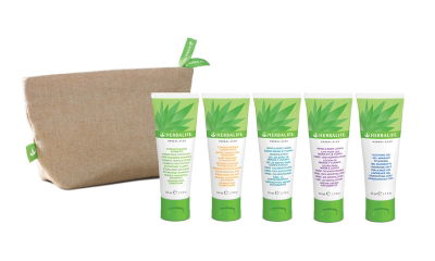 FEDELE COMPAGNA DELL’ESTATE PER UNA BELLEZZA TUTTA AL NATURALE
Linea Herbal Aloe di Herbalife