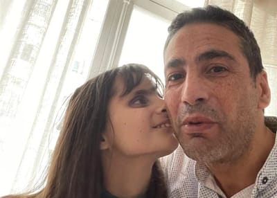 رغم فقدان البصر.. طفلة لبنانية تحرز جائزة في فرنسا! إليكم التفاصيل...