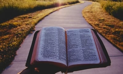 قراءات الإثنين من أسبوع الكهنة