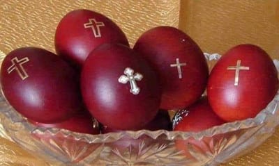 البيض على الفصح تأكيداً على قيامة المسيح!