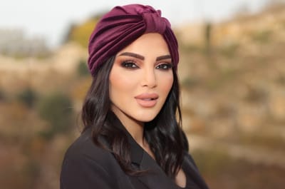 بالفيديو : وأخيراً أصدرت الفنانة دينا حايك "عطر القداسة" - - ترتيلة رائعة للقدّيس شربل!