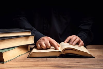 الرواية الثانية لِخَلق العالم - الفصل الثاني - الآيات الحادية عشر حتّى الخامسة عشر