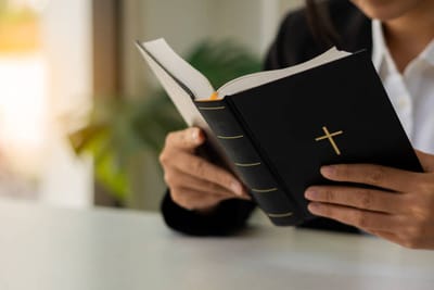 الفصل  الثامن - إنخفاضُ المياه - الآيات الأولى حتّى الآية الخامسة