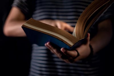 الفصل الثاني والعشرون - مُحرقة إبراهيم - الآيات الخامسة عشر  حتّى التاسعة عشر